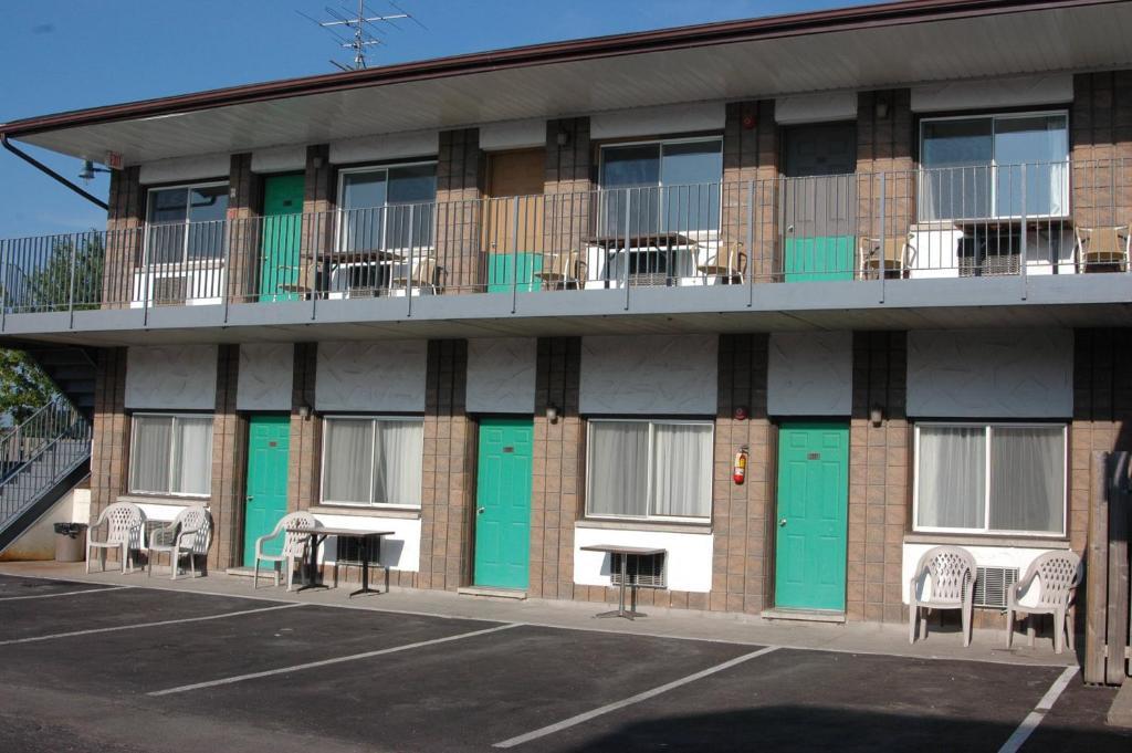 Tropicana Inn Cataratas do Niágara Exterior foto